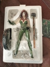 Poison Ivy Cover Mädchen DC Universum Statue - Limited Edition Adam Huges
