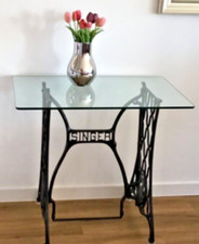  Nähmaschinentisch mit Glasplatte von Singer, Deko oder Beistelltisch. O. Tritt!