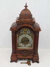 Seltene Monumentale Stutzuhr von Lenzkirch mit reichen Verzierungen um 1870-1890