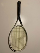 HEAD Graphene 360+ Speed MP Turnierschläger - Schwarz und Weiss - 300 g.