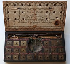 Antike Münzwaage mit 18