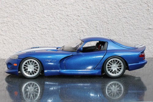 Bburago dodge viper - dodge, rt/10