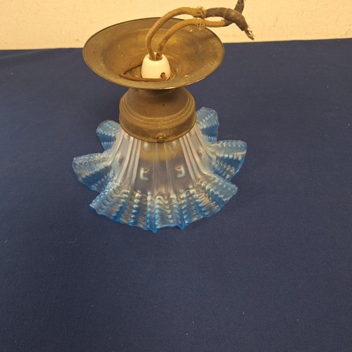 Alte deckenlampe mit blauen - deckenlampe,