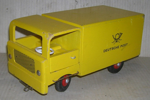 Seltenes holz postauto - seltenes,