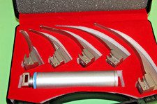 Laryngoskop MacIntosh LED Kaltlicht Kehlkopf 5 Spatel