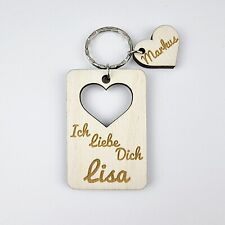Schlüsselanhänger mit Herz Gravur Holz Valentinstag Liebes Geschenk Partner Name