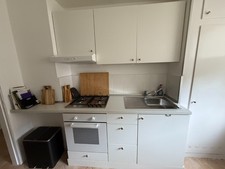 IKEA Küchenzeile weiß mit Elektrogeräten, Spülbecken, Hängeschränke - 1,60 m 