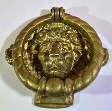 Dekorativer Türklopfer