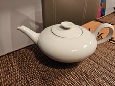 Alte, wunderschöne KPM Krister Teekanne weiß Form 50 Scharrer