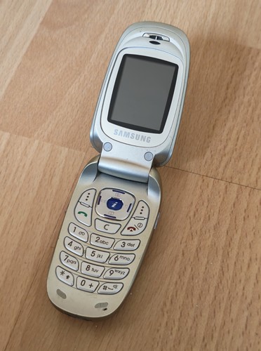 Samsung sgh e330 silber - sgh-e330,