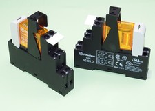 48.61.8.230.0060.SW - Finder Koppel Relais 230V AC 1 Wechsler 16A Schwarz