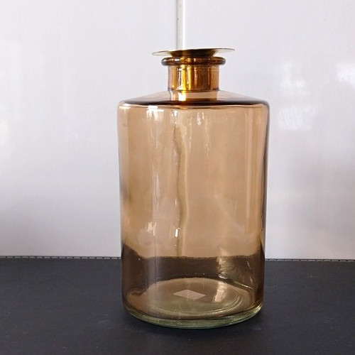 Braune glasvase mit - braune,