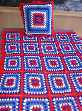 Tagesdecke Handarbeit gehäkelt ca. 185 x 135 cm mit Kissen/Bezug  rot blau weiß