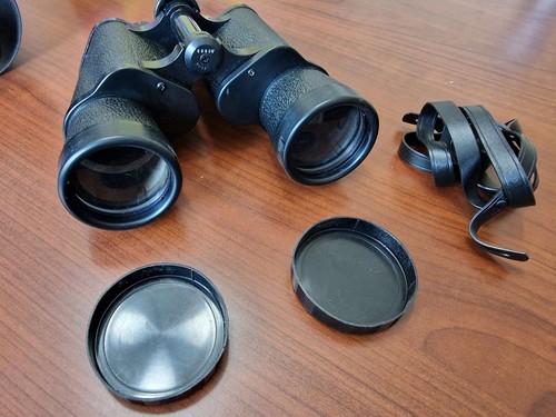 Emcea triple tested - , binoculars