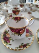 royal albert old country roses service