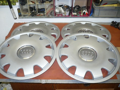 Original audi radkappen - 4x,