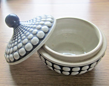 Antike Dose_wunderschönes Dekor_Keramik_Dachbodenfund_guter Zustand_Rarität 