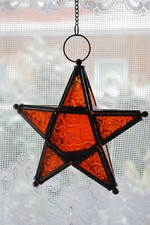 Hängedeko Metall gemustertes Plexiglas Orange Stern mit Tür 1 Teelicht Kette