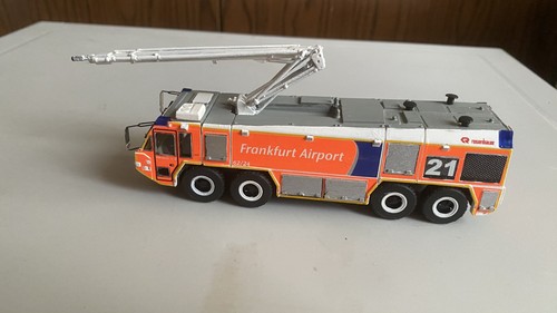 Flugfeldlöschfahrzeug