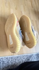 adidas Yeezy Boost 350 V2