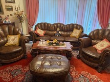 Italienische Antik Stil Sitzgarnitur  2x Ledersessel, 1x Ledercouch, 1x Hocker