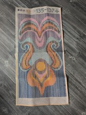 Bedruckter Stramin, Teppich