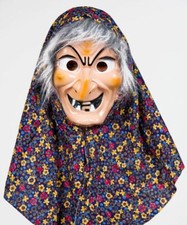 Hexenmaske mit Kopftuch und