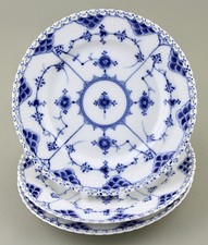 ANTIKE ROYAL COPENHAGEN BLAU GERIFFELTE VOLLE SPITZE 19,5 CM 73/4" SALATTELLER 1086 X 3