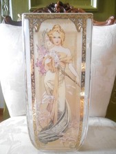 Dekorative Goebel Vase ARTIS ORBIS Kollektion Spring and Autumn Mucha Trust
