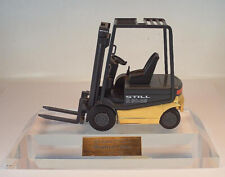 NZG 1/25 Still R60-25 Gabelstapler schwarz / gold Jubiläumsmodell #1673