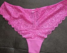 Schicker Damen String "Very Berry" von LASCANA , Gr. 48/50, neu!