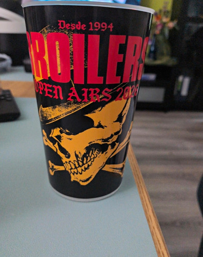Broilers open airs - open,