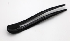 Gewellte Doppelhaarnadel  ELISE aus schlichtem schwarzem Horn, Haarschmuck