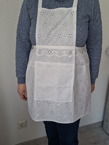 Schürze lochstickerei stück - schürze,