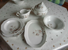 Tafelservice für 18 Personen 47 teilig.  Vintage 1975