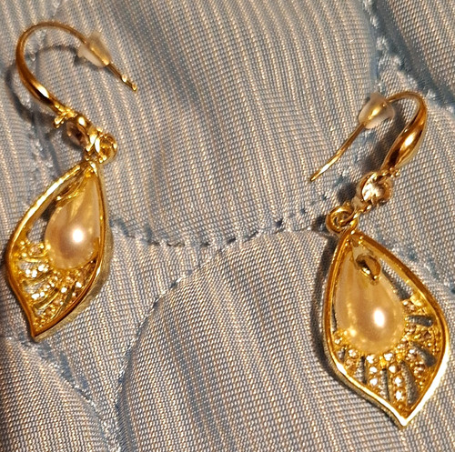 Hängeohrringe goldfarben