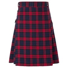 Lässiger schottischer Kilt