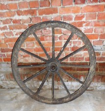 Dekoration:Antikes Wagenrad