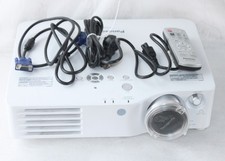 *Panasonic PT-AX200E*Heimkino Beamer Projektor 6000:1 Lens-Shift 16:9 projector