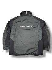 Nike Winterjacke – Air Max – Schwarz – Größe M