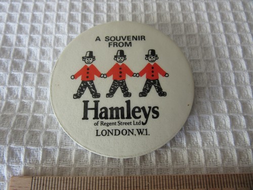 Ein souvenir aus hamleys - souvenir,