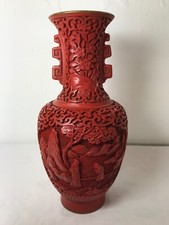 Vintage China Rotlack Vase Personen Bäume Blumen