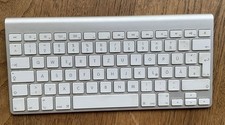 Apple Magic Keyboard A1314 | QWERTZ | Bluetooth | Weiß | Wireless |  Gut