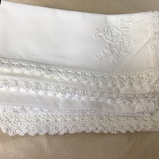 6 antike edle Baumwolle Stoff Servietten, bestickt mit Häkelrand. Weiß 40 X40 cm
