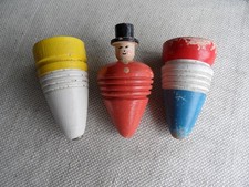 3 Stück alte HOLZKREISEL DDR