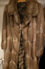 Echtpelz Mantel - Bisam braun, ca. Größe 40