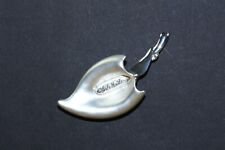 Magnetbrosche Blatt versilbert mit Kristallsteinen