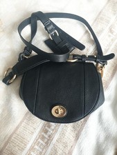 Esprit Tasche in Schwarz