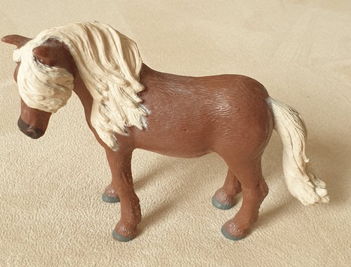 Schleich island pony - island,