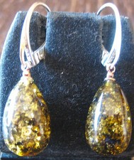 Grüner Bernstein Pampel